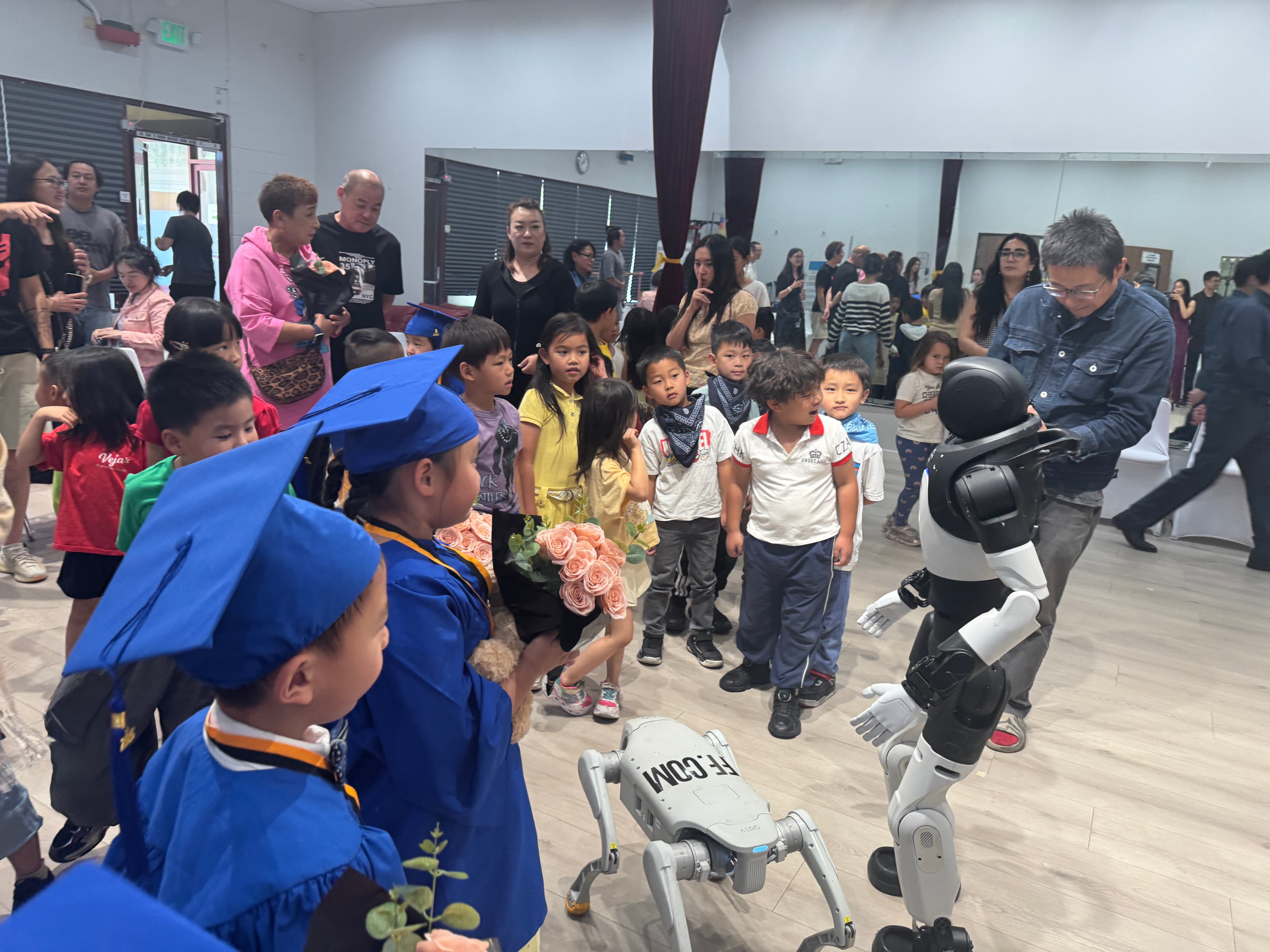On 2026.05.22, Agentech is honored to officially announce a strategic collaboration with  Faraday Future (FF) and  Learning Tree to jointly advance robotics development, AI-native education, and next-generation intelligent ecosystems. photo 3