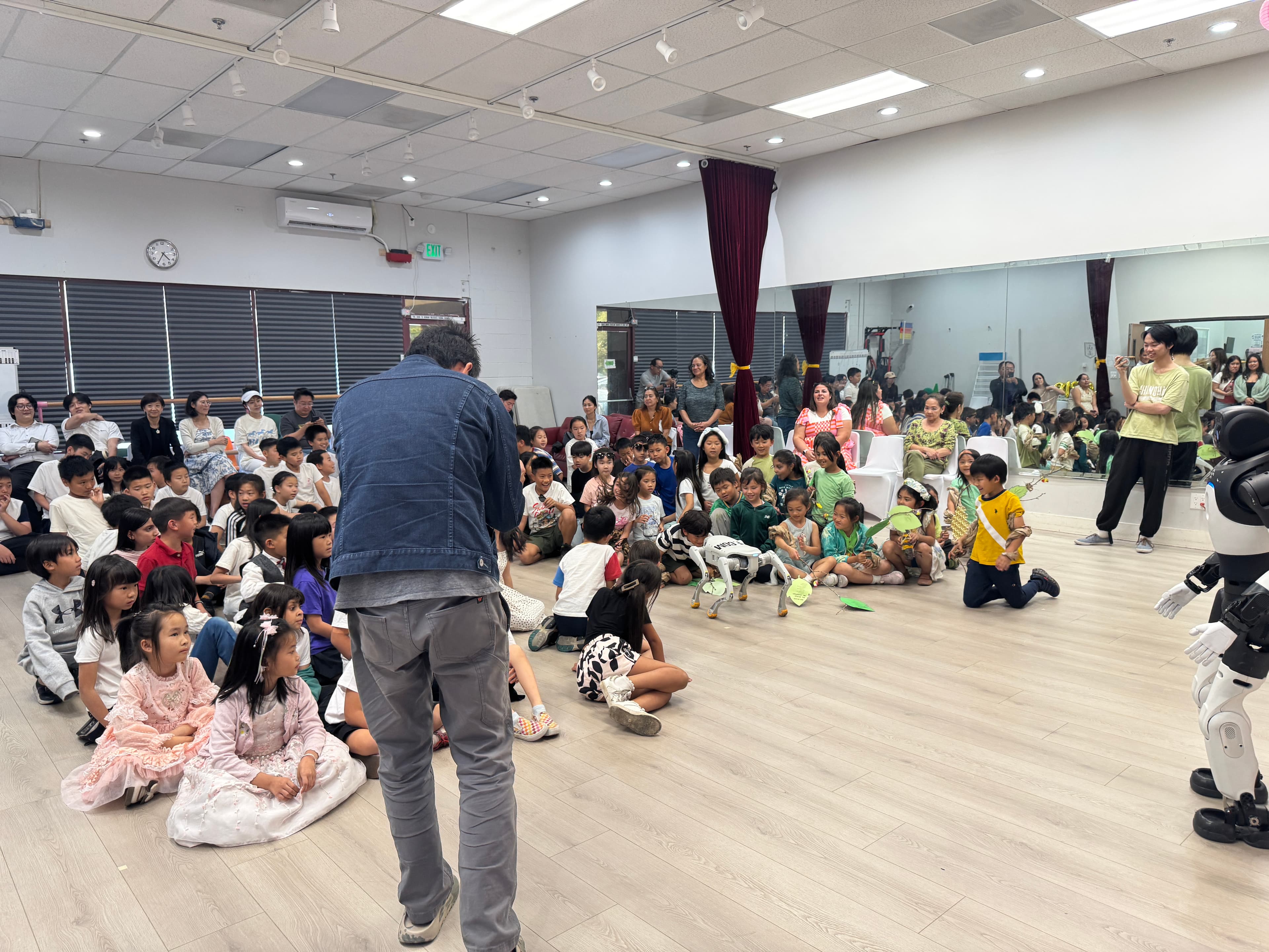 On 2026.05.22, Agentech is honored to officially announce a strategic collaboration with  Faraday Future (FF) and  Learning Tree to jointly advance robotics development, AI-native education, and next-generation intelligent ecosystems. photo 5